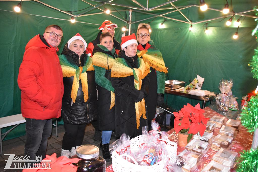 Mikołajki z Gwiazdami w Wiskitkach w bajkowej scenerii
