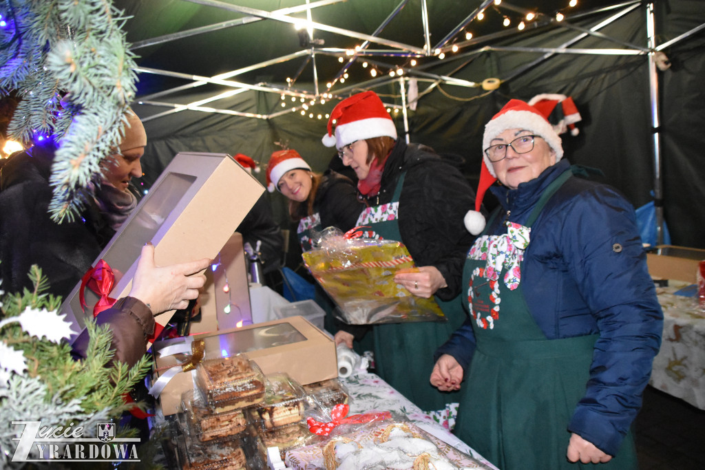 Mikołajki z Gwiazdami w Wiskitkach w bajkowej scenerii