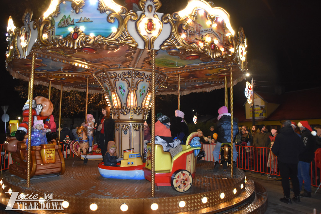 Mikołajki z Gwiazdami w Wiskitkach w bajkowej scenerii