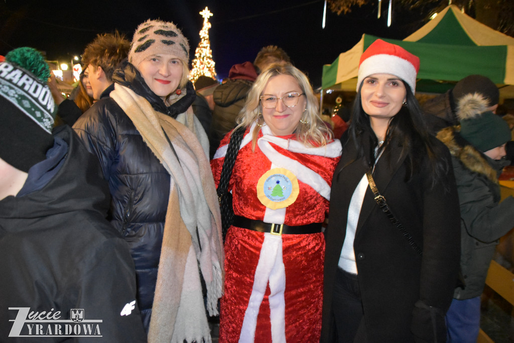 Mikołajki z Gwiazdami w Wiskitkach w bajkowej scenerii