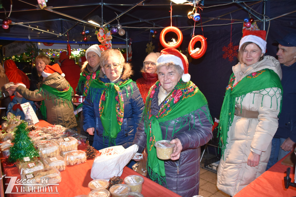 Mikołajki z Gwiazdami w Wiskitkach w bajkowej scenerii