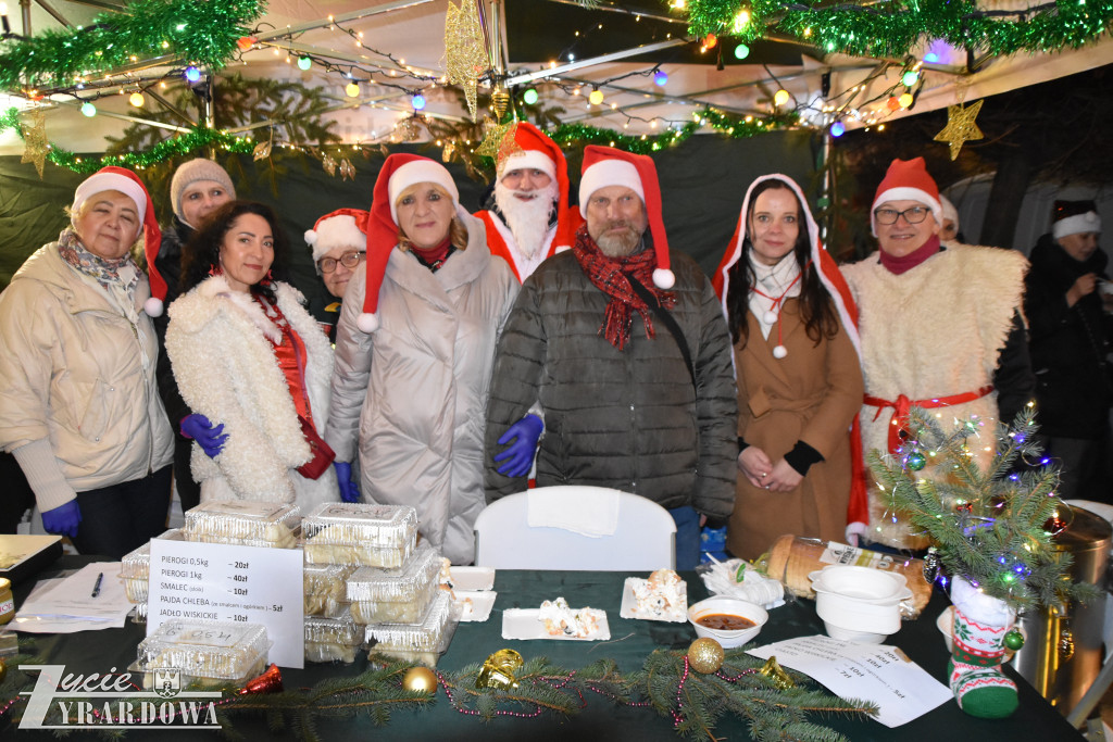 Mikołajki z Gwiazdami w Wiskitkach w bajkowej scenerii