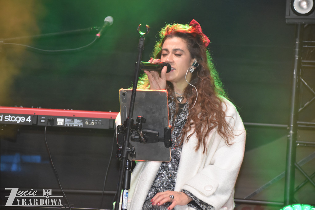 Mikołajki z Gwiazdami w Wiskitkach w bajkowej scenerii