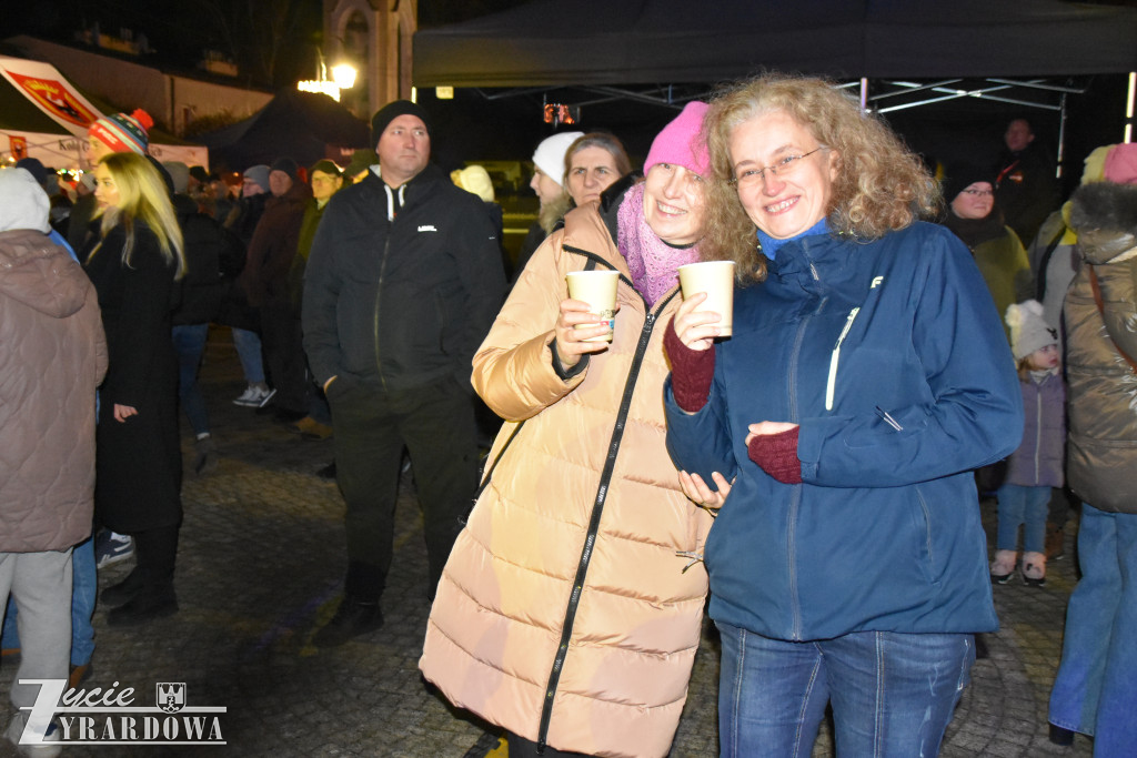 Mikołajki z Gwiazdami w Wiskitkach w bajkowej scenerii