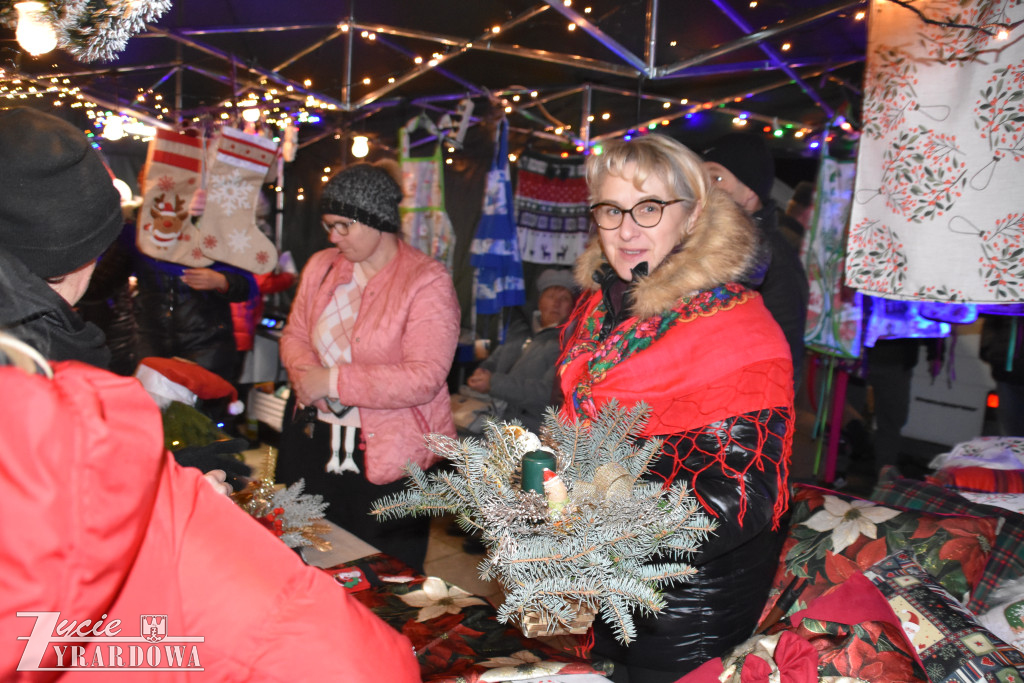 Mikołajki z Gwiazdami w Wiskitkach w bajkowej scenerii