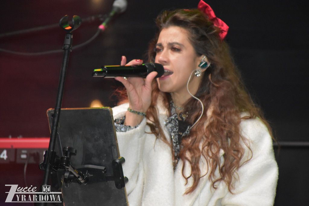 Mikołajki z Gwiazdami w Wiskitkach w bajkowej scenerii