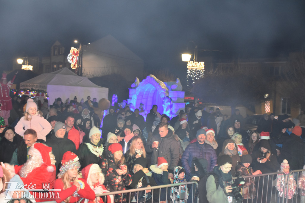 Mikołajki z Gwiazdami w Wiskitkach w bajkowej scenerii