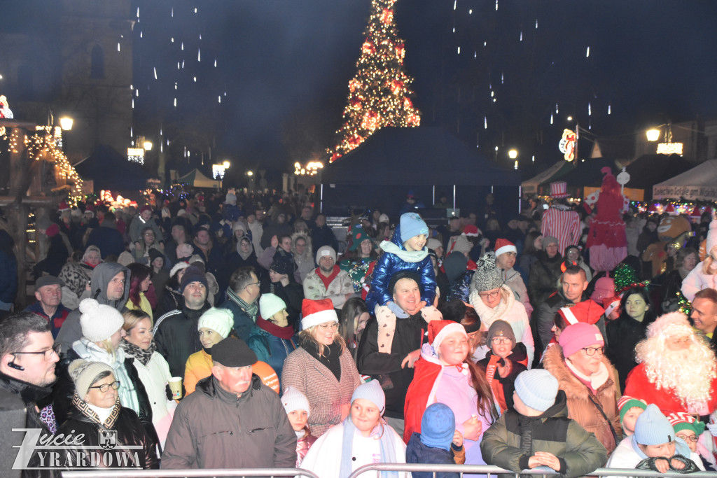 Mikołajki z Gwiazdami w Wiskitkach w bajkowej scenerii