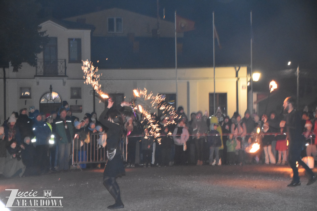Mikołajki z Gwiazdami w Wiskitkach w bajkowej scenerii