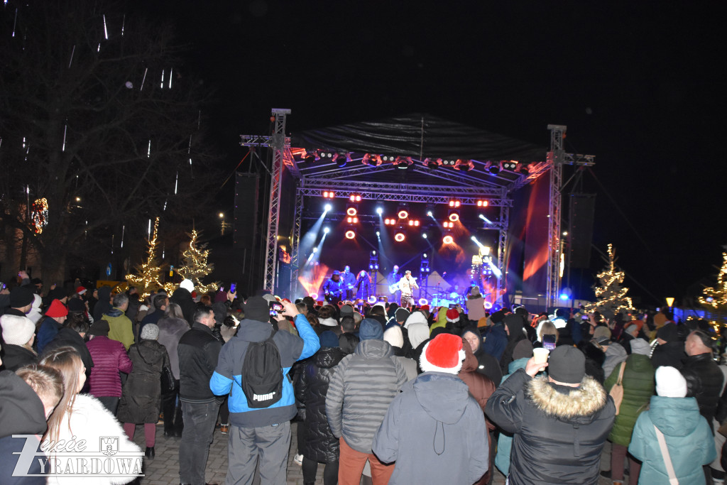 Mikołajki z Gwiazdami w Wiskitkach w bajkowej scenerii