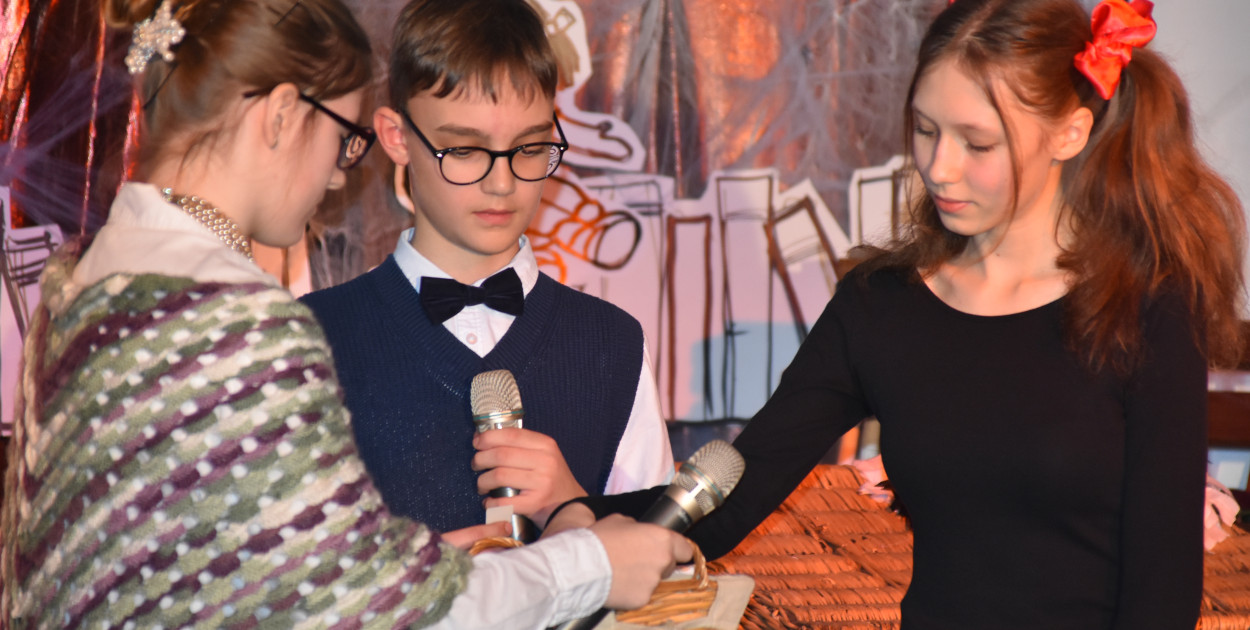 Jasełka i piękna atmosfera bliskiego Bożego Narodzenia