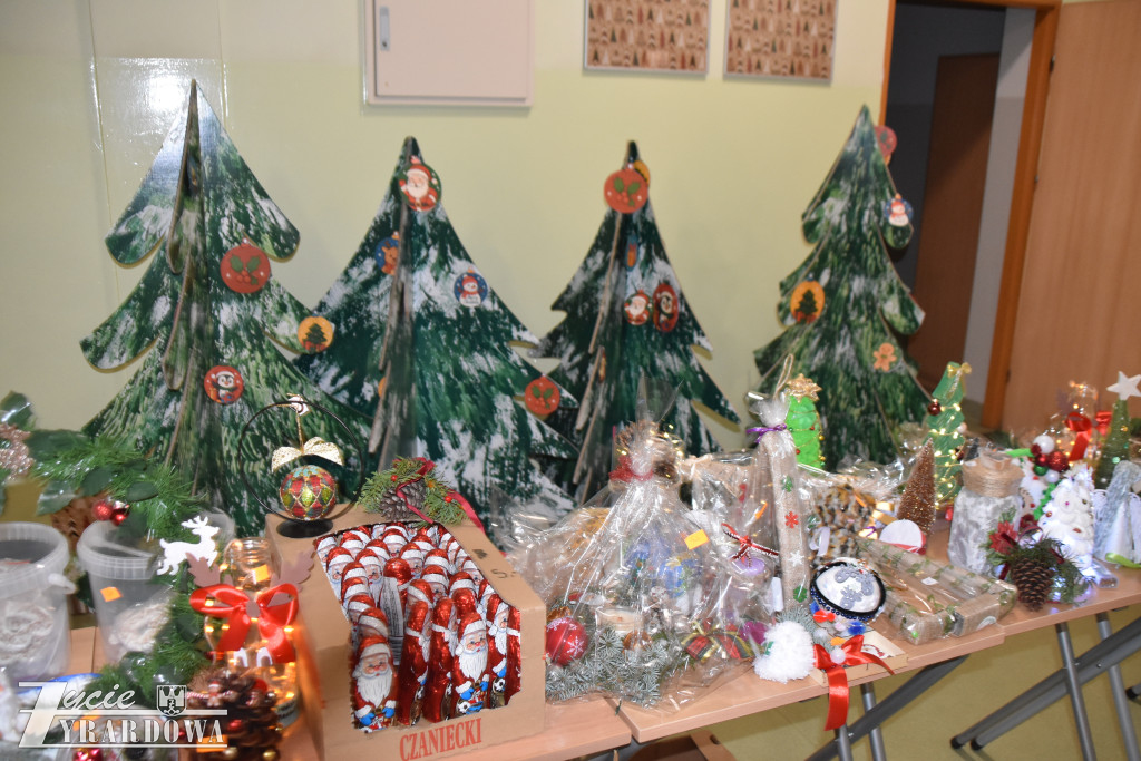 Jasełka i piękna atmosfera bliskiego Bożego Narodzenia