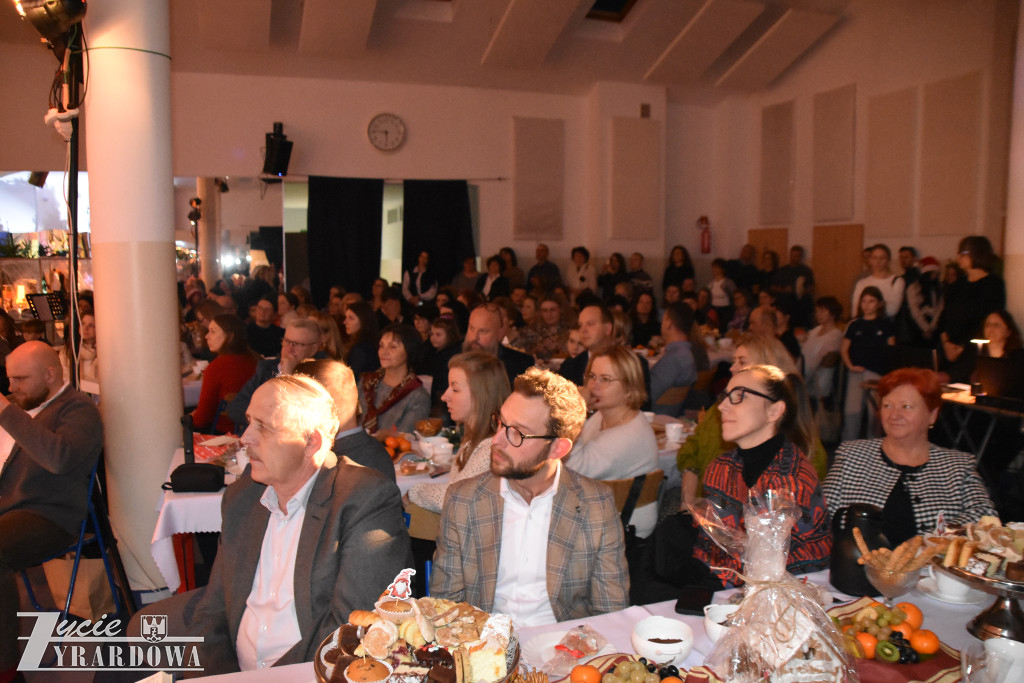 Jasełka i piękna atmosfera bliskiego Bożego Narodzenia