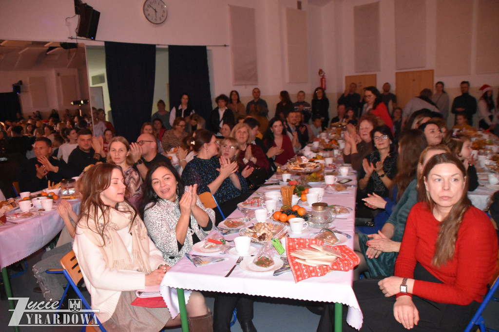 Jasełka i piękna atmosfera bliskiego Bożego Narodzenia