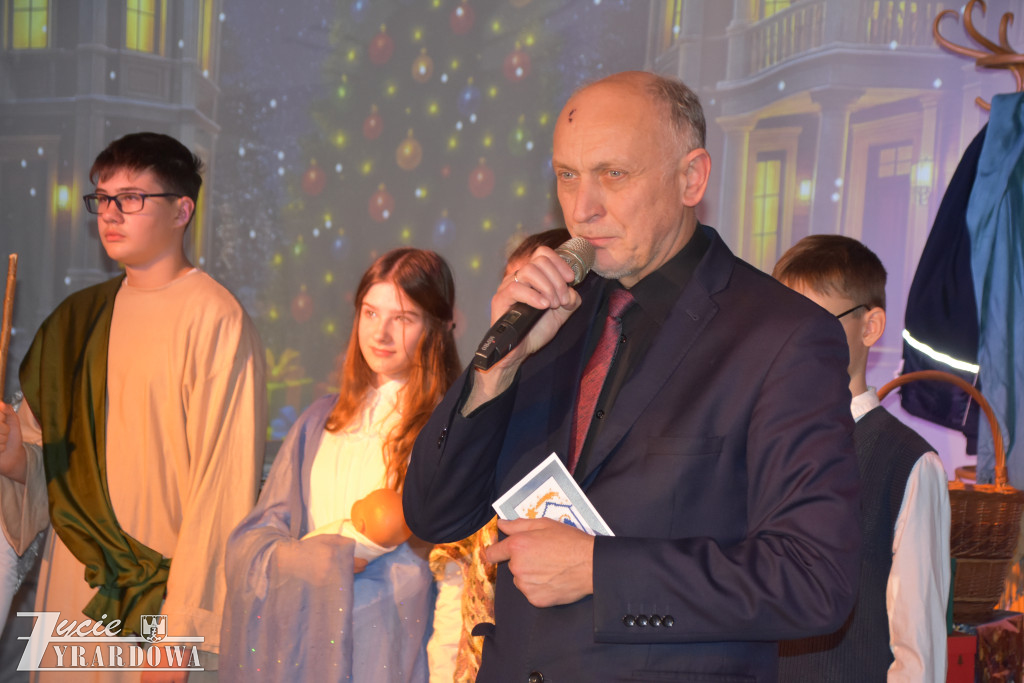 Jasełka i piękna atmosfera bliskiego Bożego Narodzenia