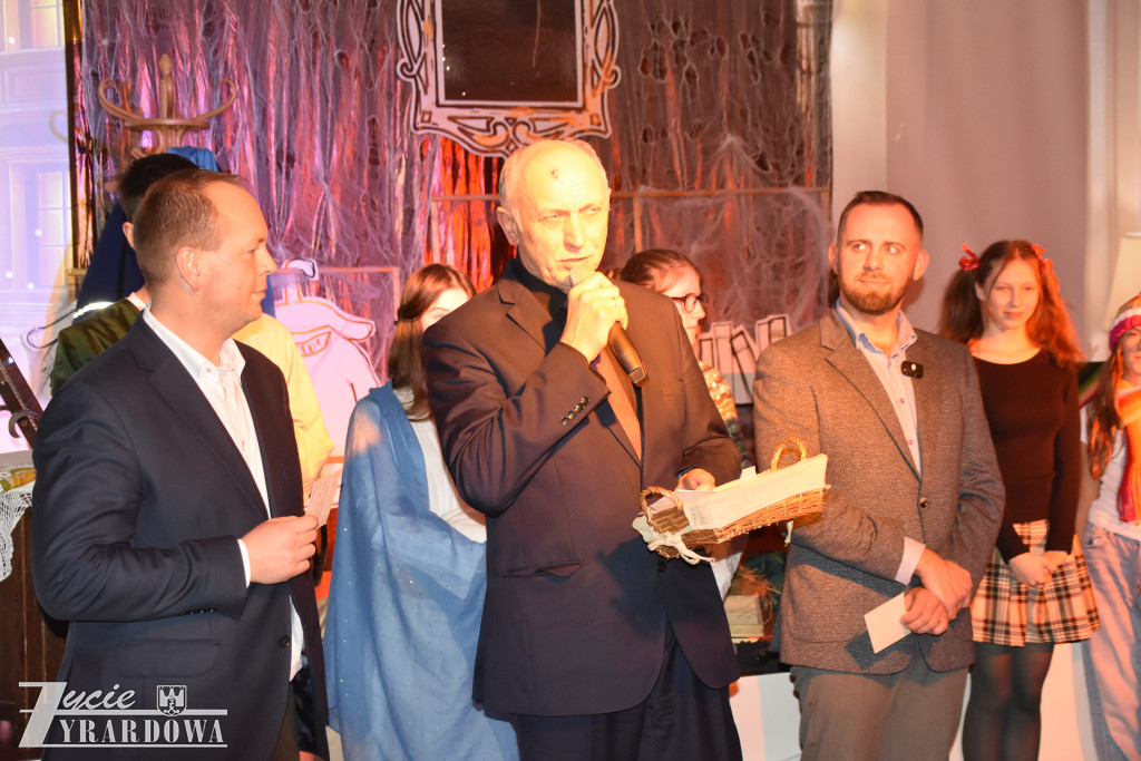 Jasełka i piękna atmosfera bliskiego Bożego Narodzenia