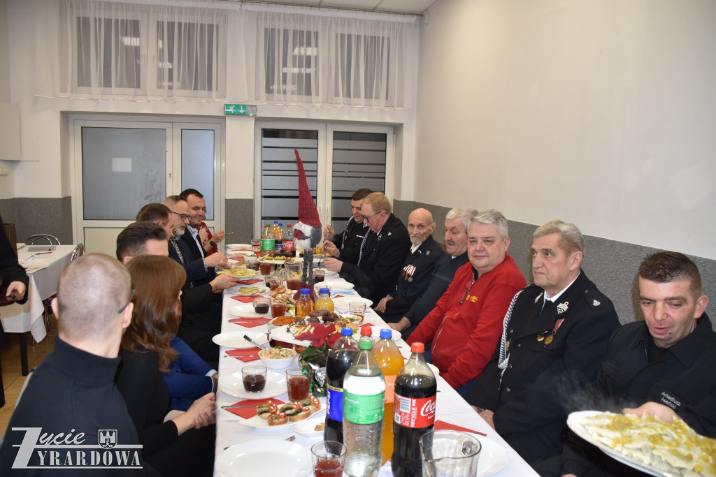 Strażacka Wigilia – piękna tradycja wspólnoty i służby