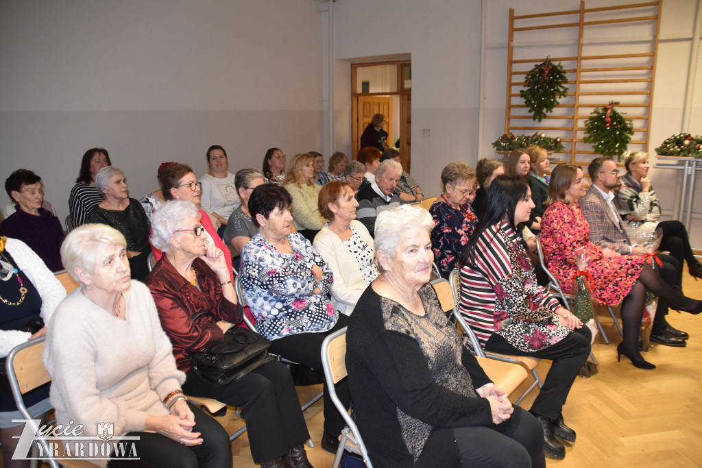 Do seniorów też przyszedł Święty Mikołaj