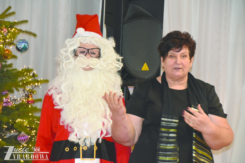 Do seniorów też przyszedł Święty Mikołaj