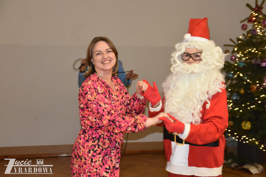 Do seniorów też przyszedł Święty Mikołaj
