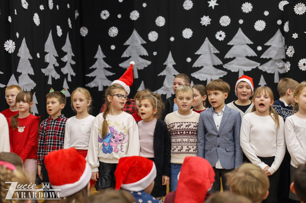 Święta tuż-tuż: kiermasz i wspólne kolędowanie