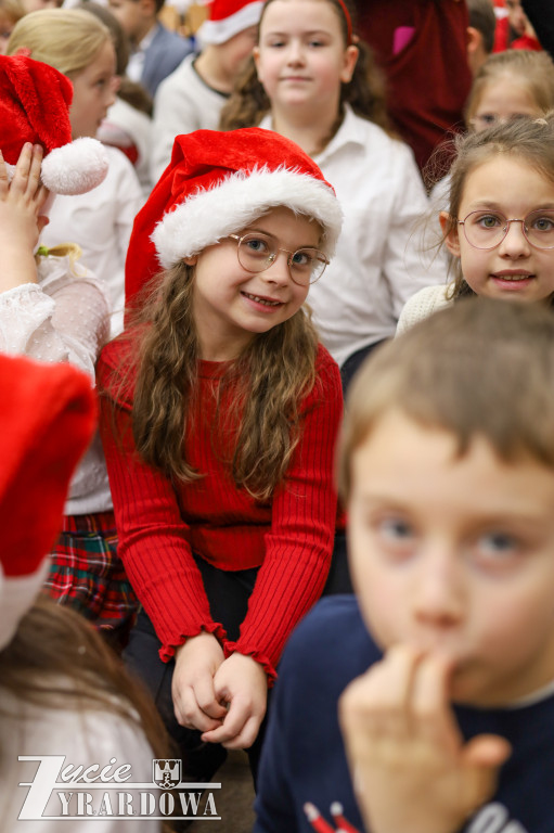 Święta tuż-tuż: kiermasz i wspólne kolędowanie