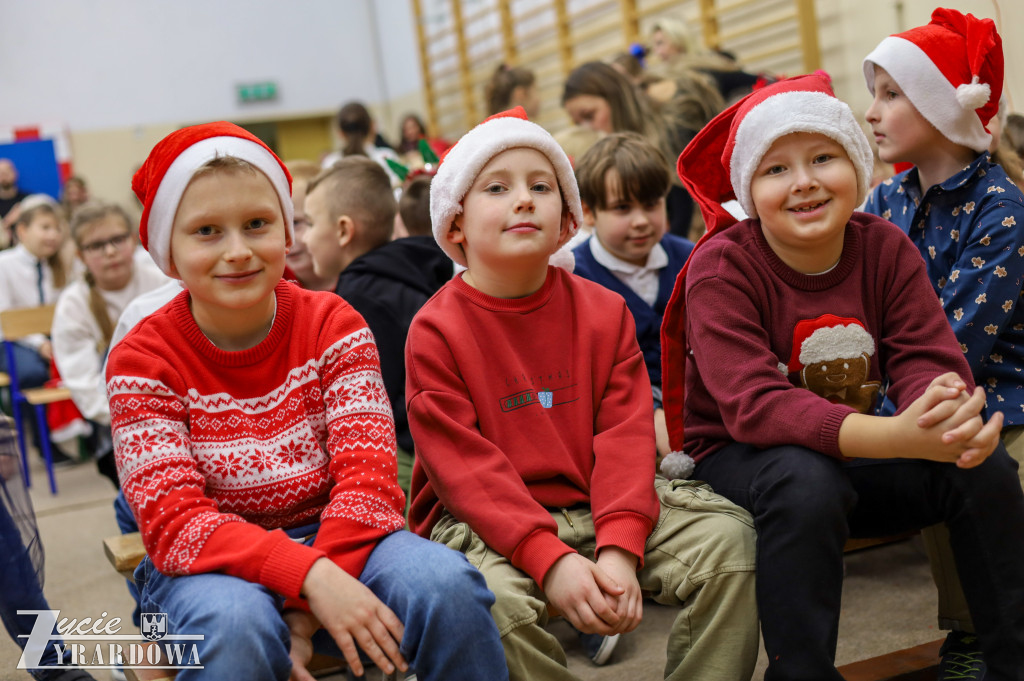 Święta tuż-tuż: kiermasz i wspólne kolędowanie