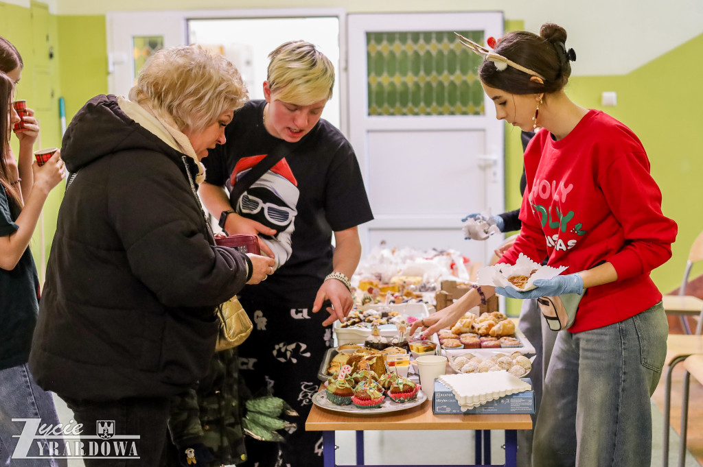 Święta tuż-tuż: kiermasz i wspólne kolędowanie