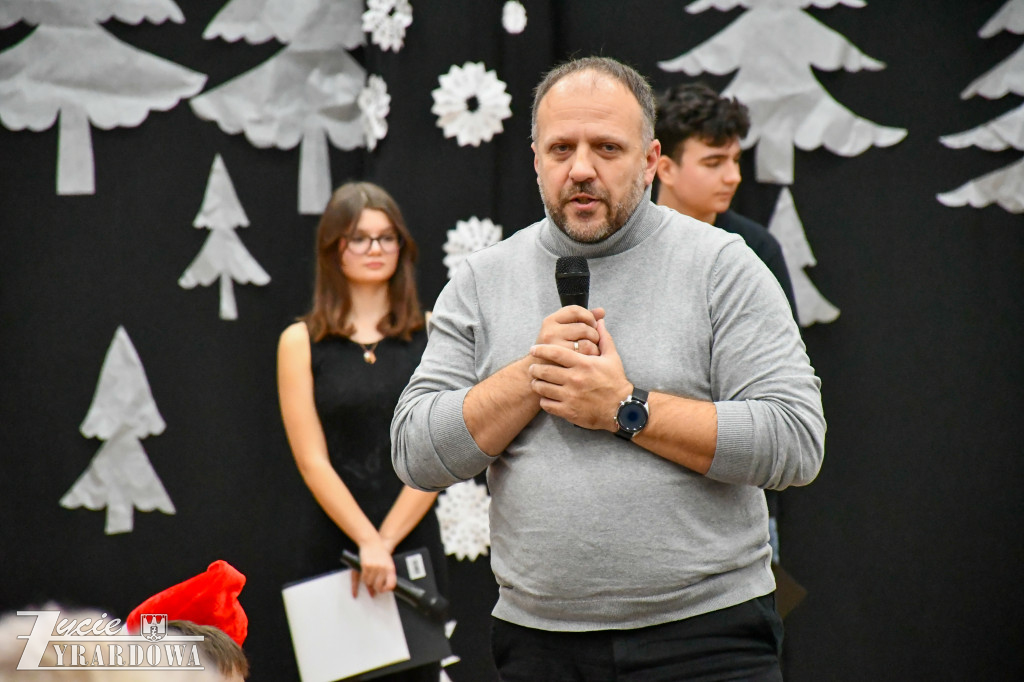 Święta tuż-tuż: kiermasz i wspólne kolędowanie