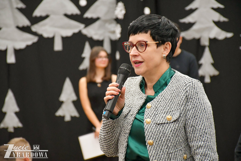 Święta tuż-tuż: kiermasz i wspólne kolędowanie