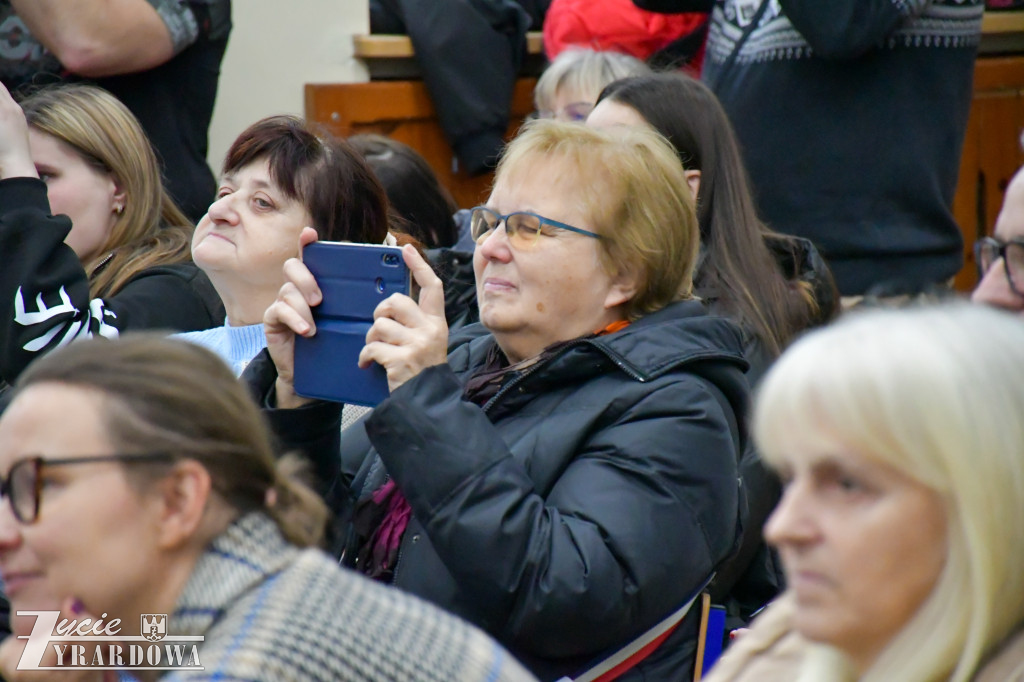 Święta tuż-tuż: kiermasz i wspólne kolędowanie