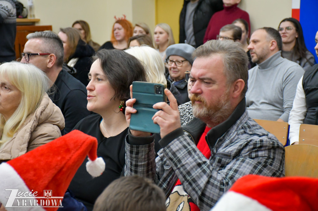 Święta tuż-tuż: kiermasz i wspólne kolędowanie