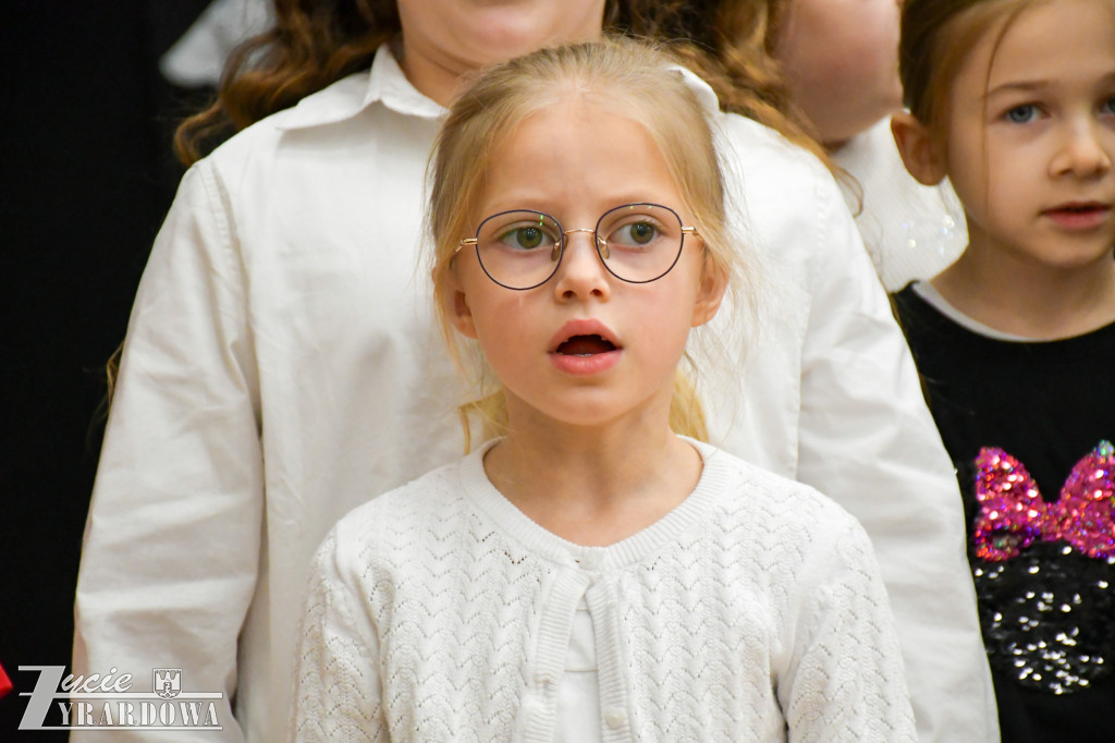 Święta tuż-tuż: kiermasz i wspólne kolędowanie