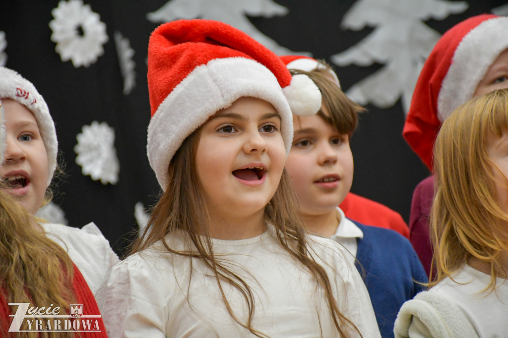 Święta tuż-tuż: kiermasz i wspólne kolędowanie