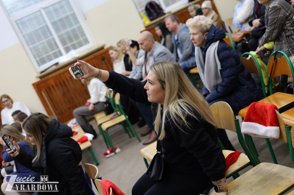 Święta tuż-tuż: kiermasz i wspólne kolędowanie