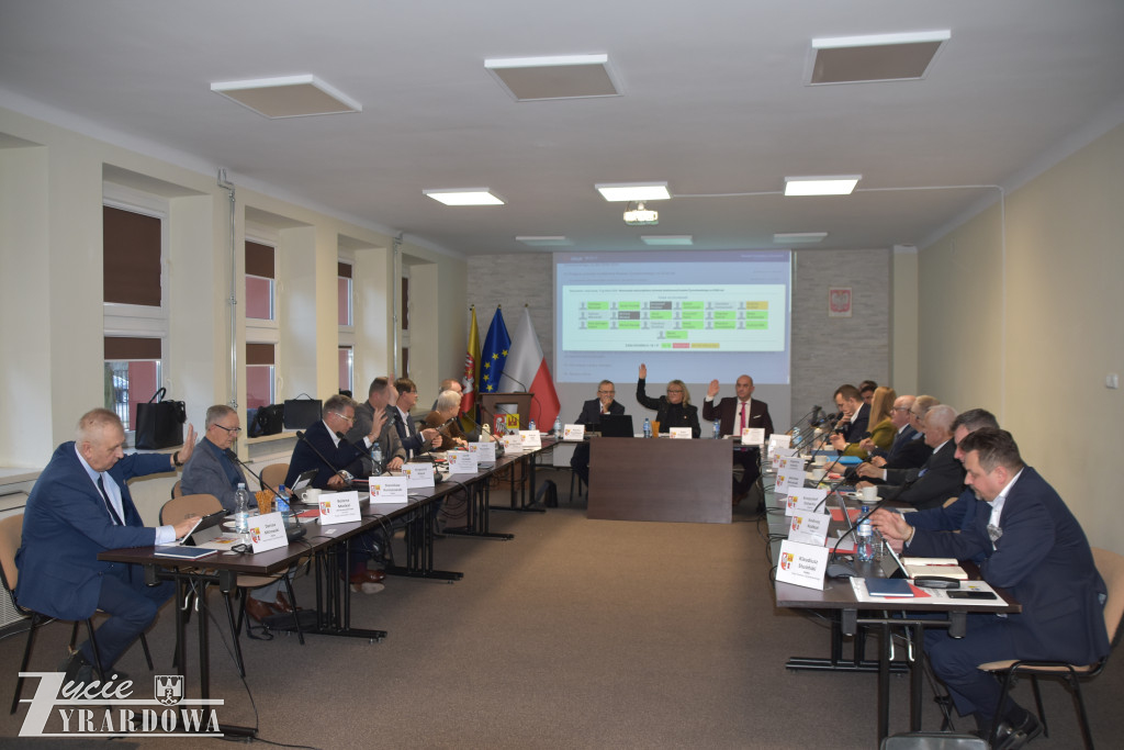 Nieomal jednogłośny budżet, potem Wigilia