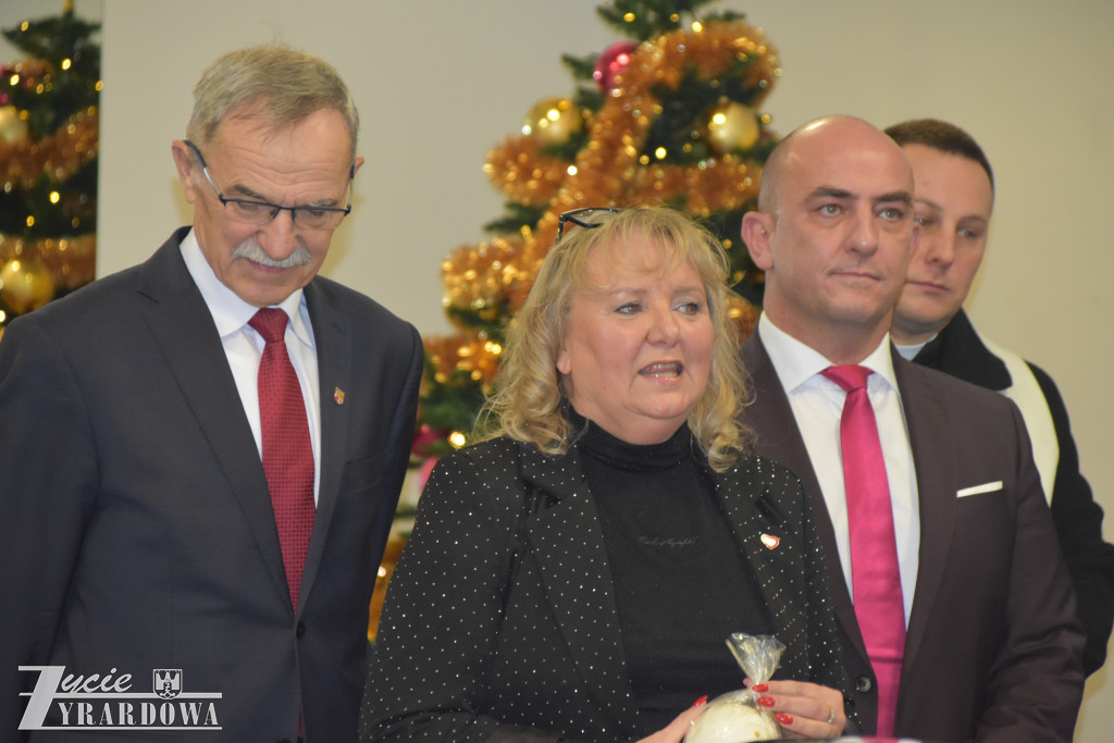 Nieomal jednogłośny budżet, potem Wigilia