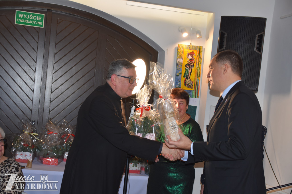 Piękne dzieło wielkich serc przed Bożym Narodzeniem