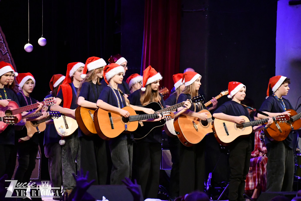 Świąteczny koncert Młodzieżowego Domu Kultury
