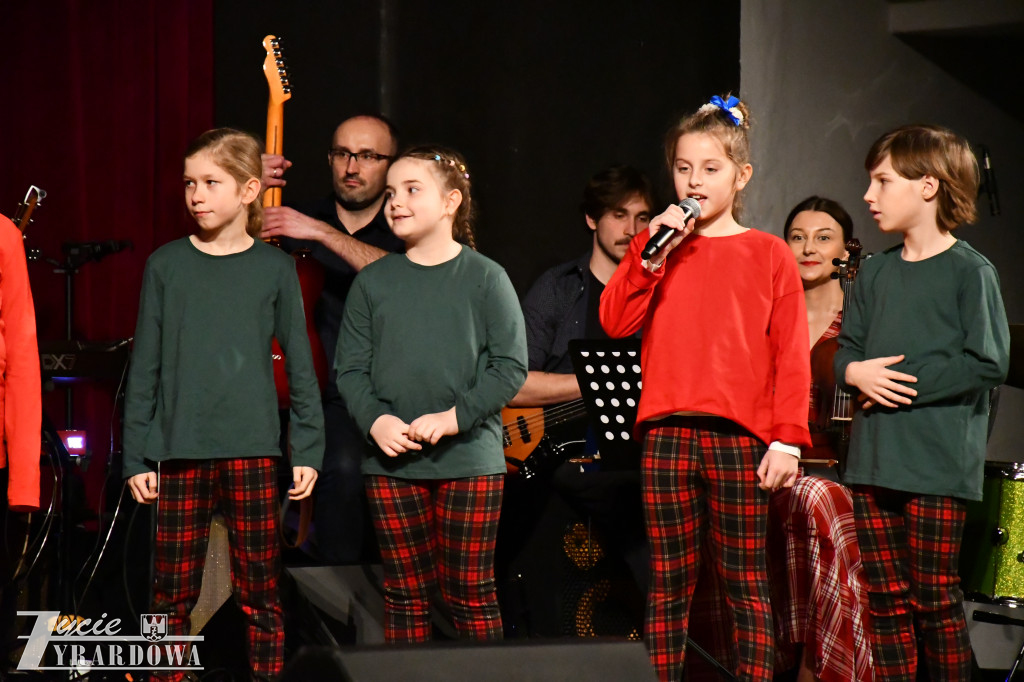 Świąteczny koncert Młodzieżowego Domu Kultury