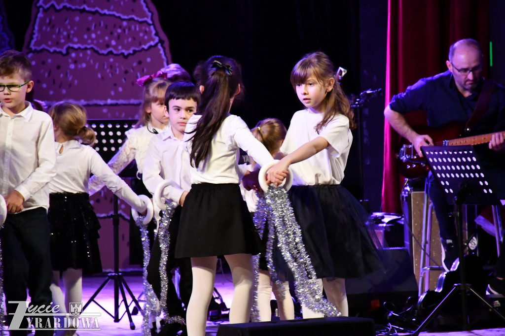 Świąteczny koncert Młodzieżowego Domu Kultury