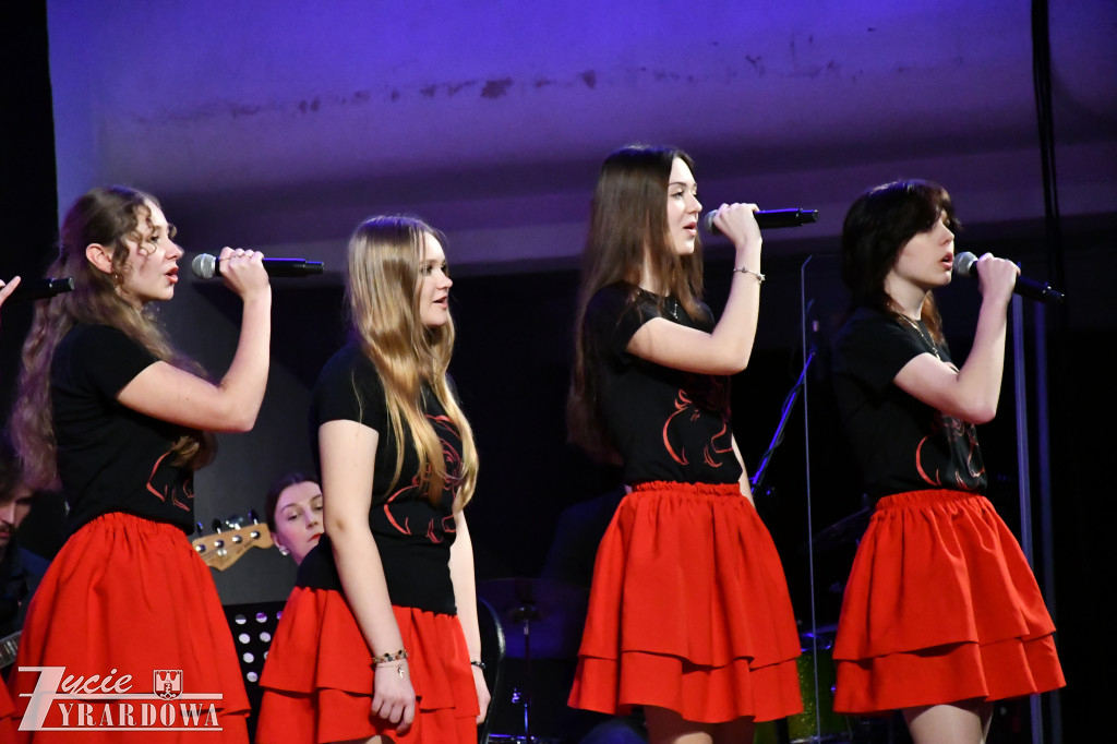 Świąteczny koncert Młodzieżowego Domu Kultury