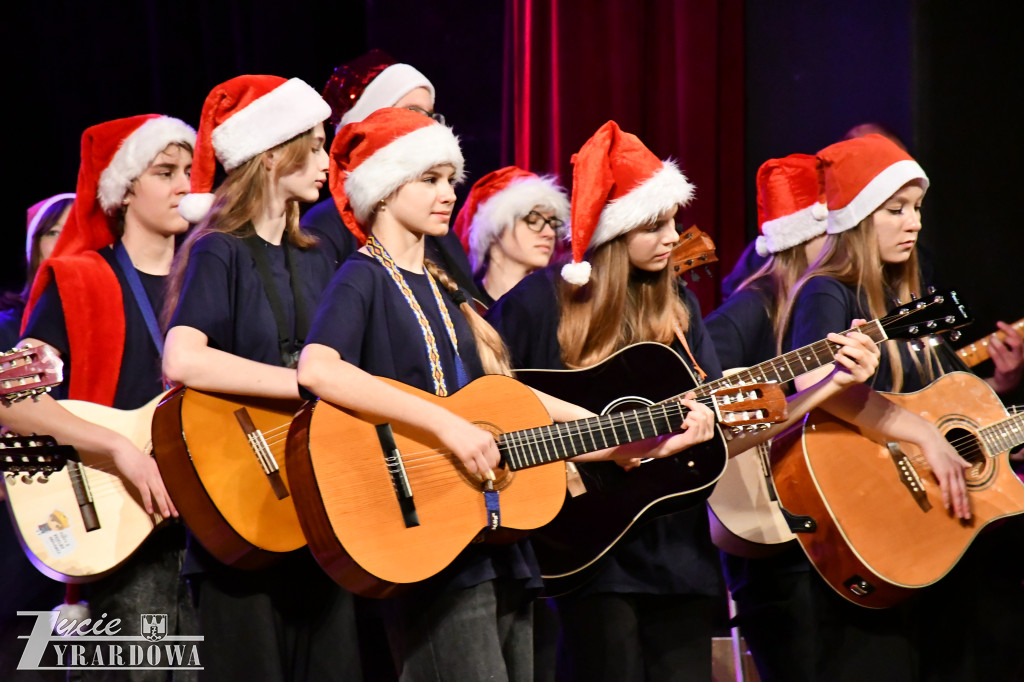 Świąteczny koncert Młodzieżowego Domu Kultury