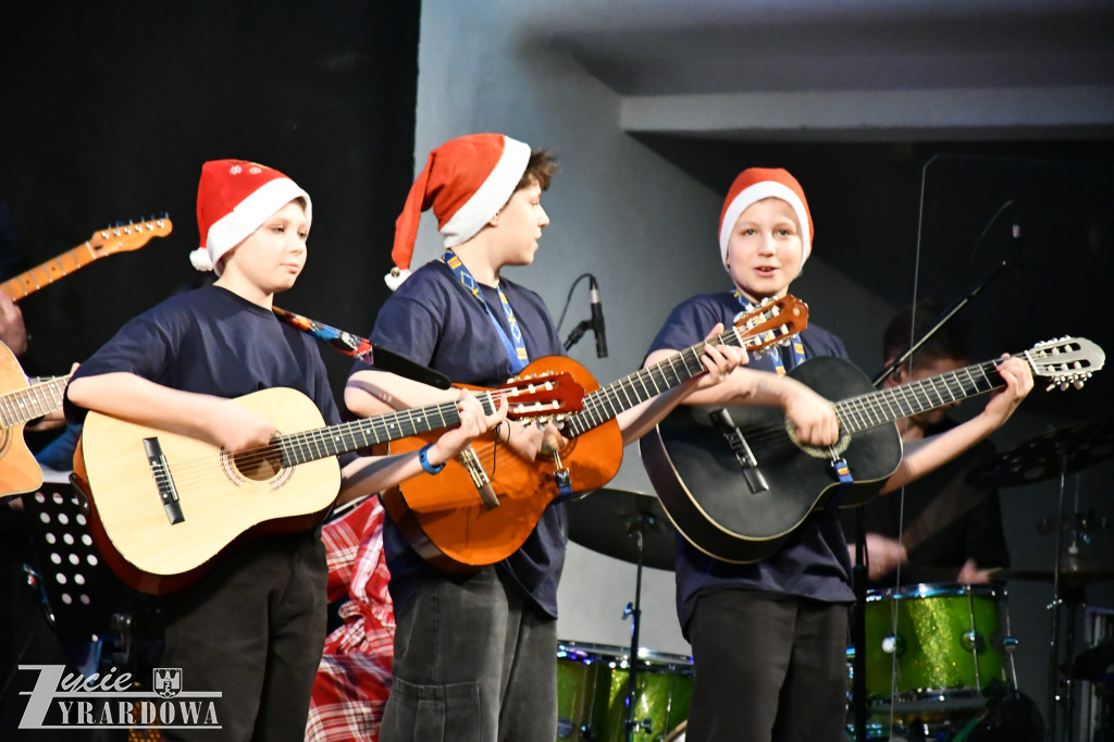 Świąteczny koncert Młodzieżowego Domu Kultury
