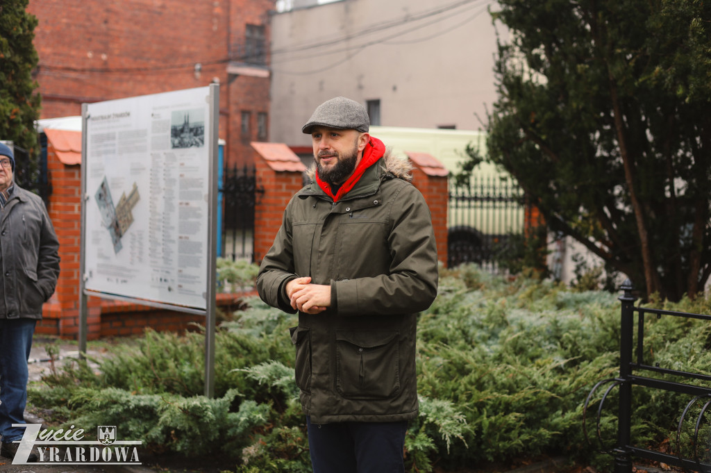 Spacer po przemysłowym Żyrardowie