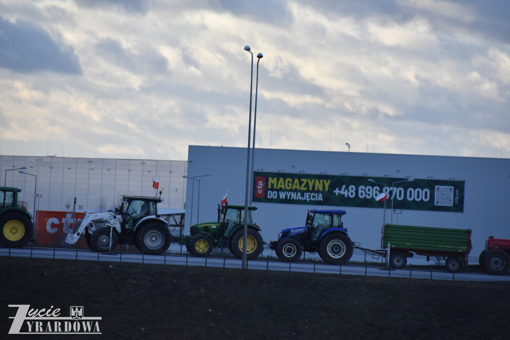 Rolnicy protestowali na obwodnicy Żyrardowa