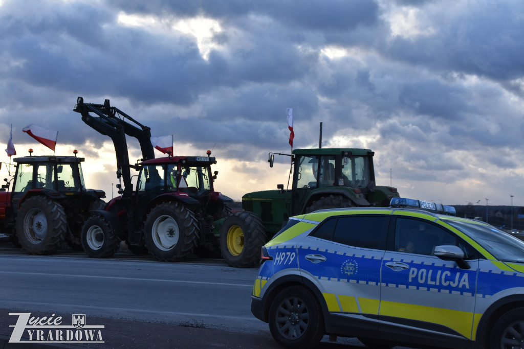 Rolnicy protestowali na obwodnicy Żyrardowa