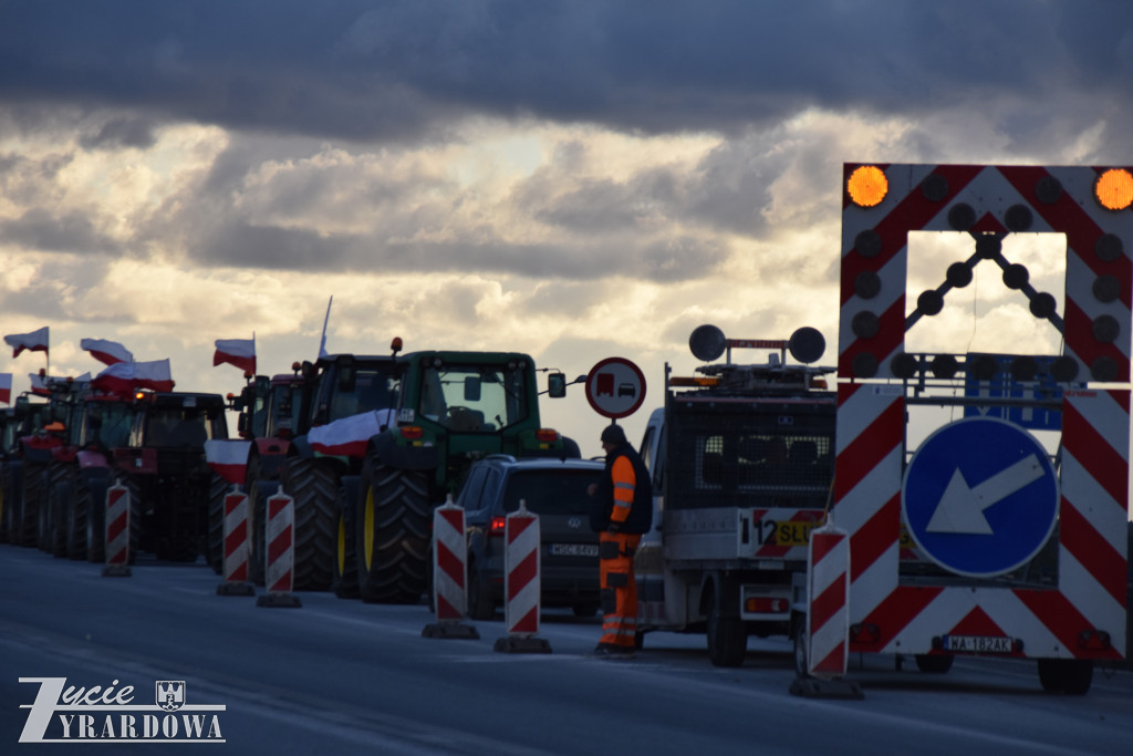 Rolnicy protestowali na obwodnicy Żyrardowa