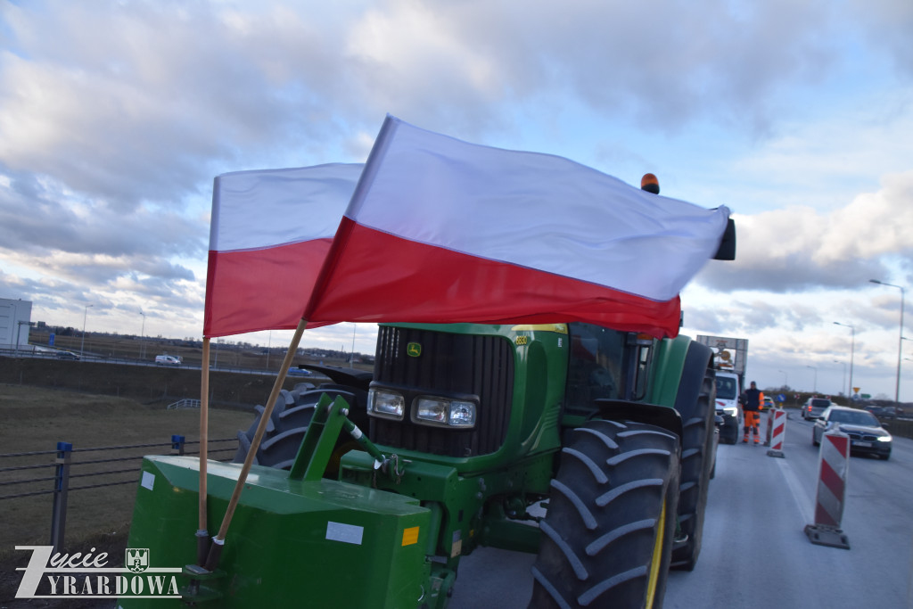 Rolnicy protestowali na obwodnicy Żyrardowa