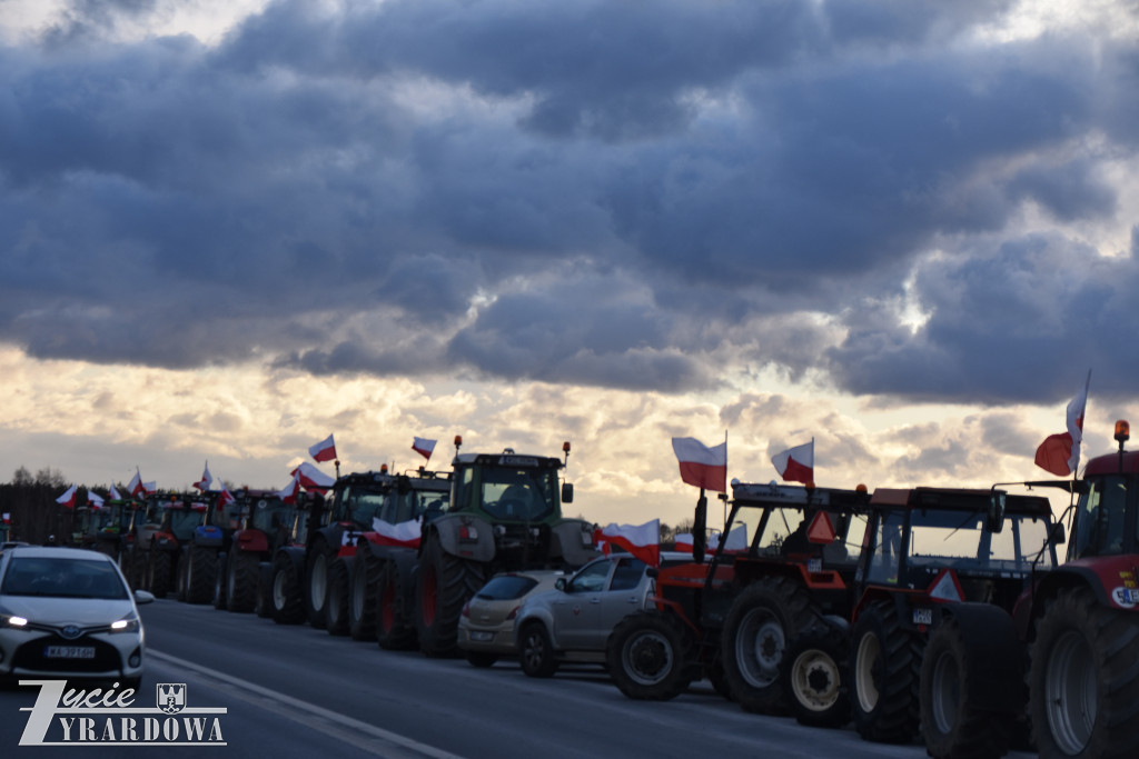 Rolnicy protestowali na obwodnicy Żyrardowa